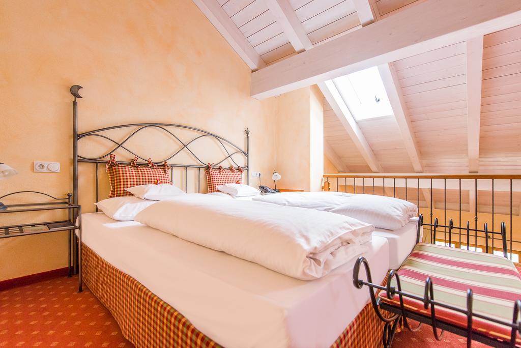 Hotel Und Landgasthof Altwirt Großhartpenning 외부 사진