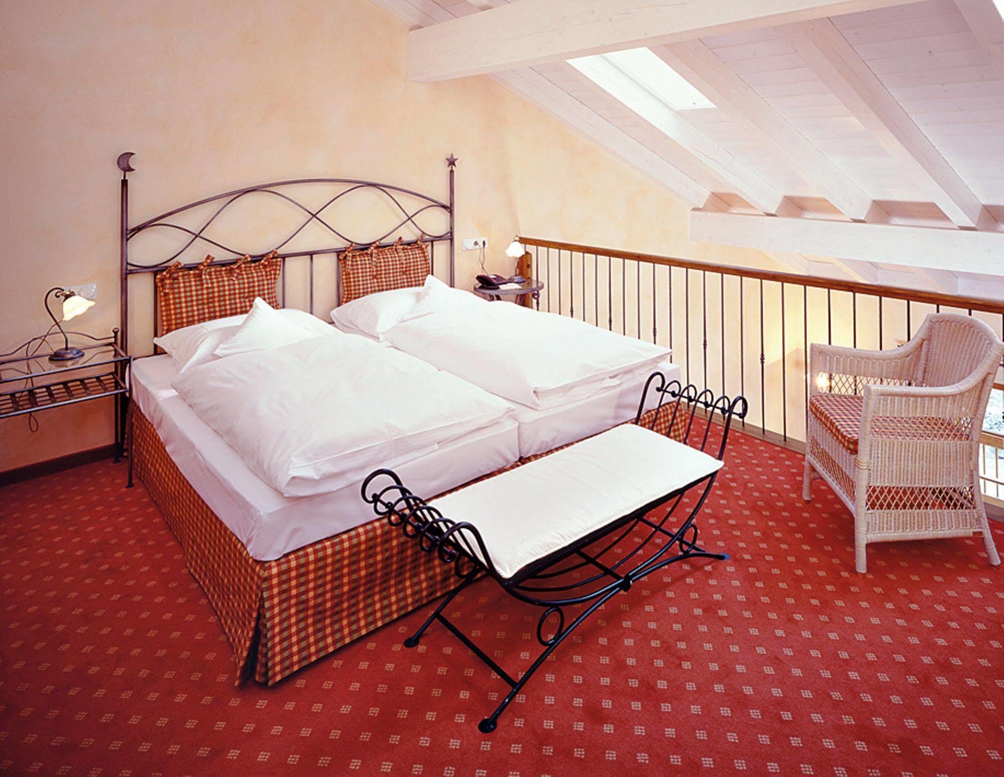Hotel Und Landgasthof Altwirt Großhartpenning 외부 사진