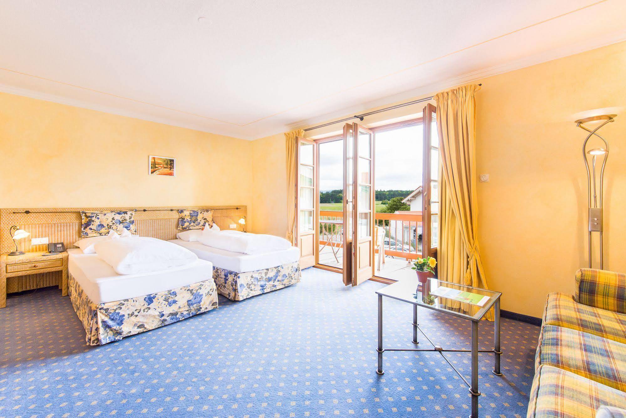 Hotel Und Landgasthof Altwirt Großhartpenning 외부 사진