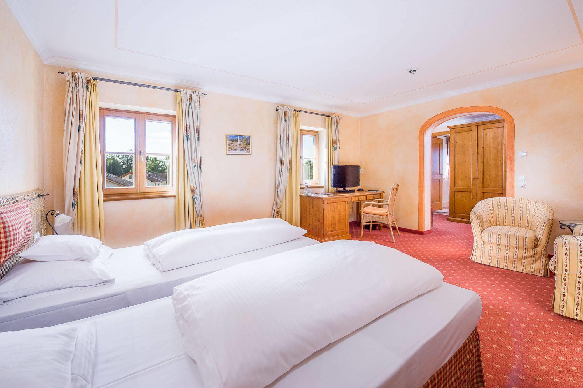 Hotel Und Landgasthof Altwirt Großhartpenning 외부 사진